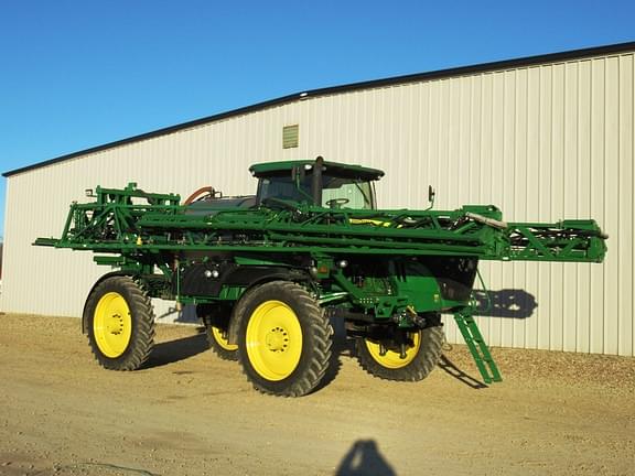 Image of John Deere R4038 equipment image 3