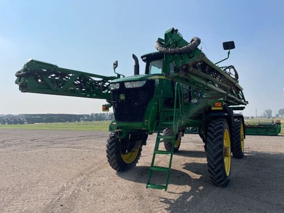 2015 John Deere R4038 Equipment Image0