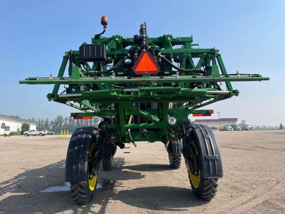 Image of John Deere R4038 equipment image 3