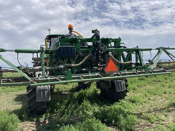 Image of John Deere R4038 equipment image 3