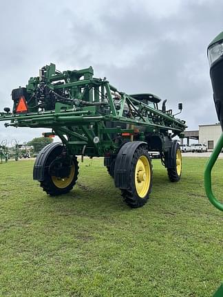 Image of John Deere R4038 equipment image 1