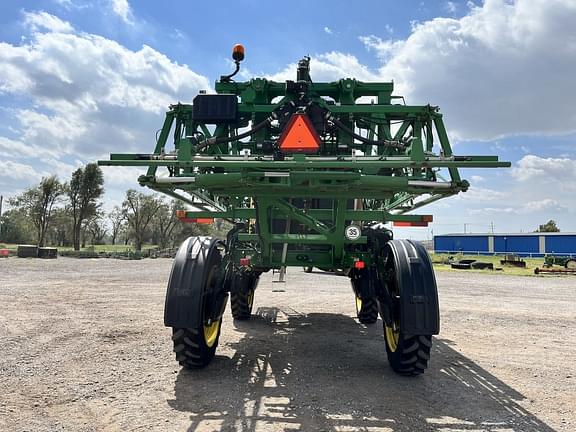 Image of John Deere R4038 equipment image 3