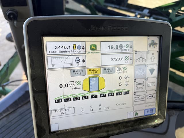 Image of John Deere R4038 equipment image 3