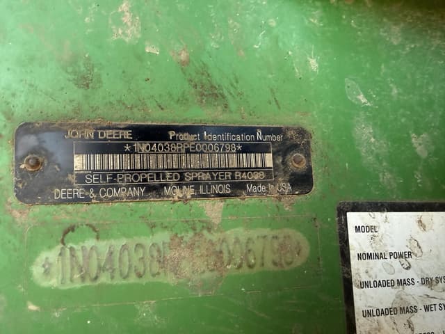 Image of John Deere R4038 equipment image 1