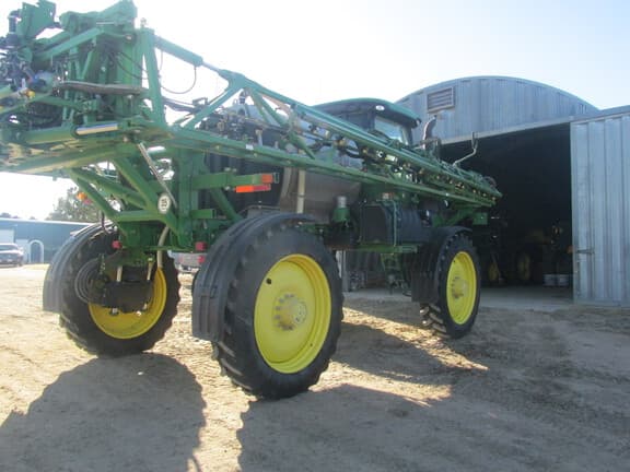 Image of John Deere R4038 equipment image 2