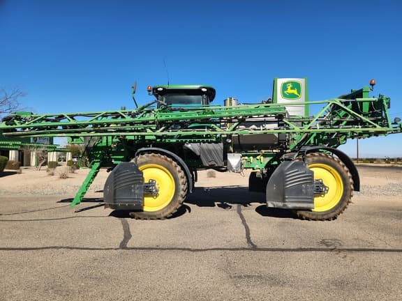 Image of John Deere R4038 equipment image 1
