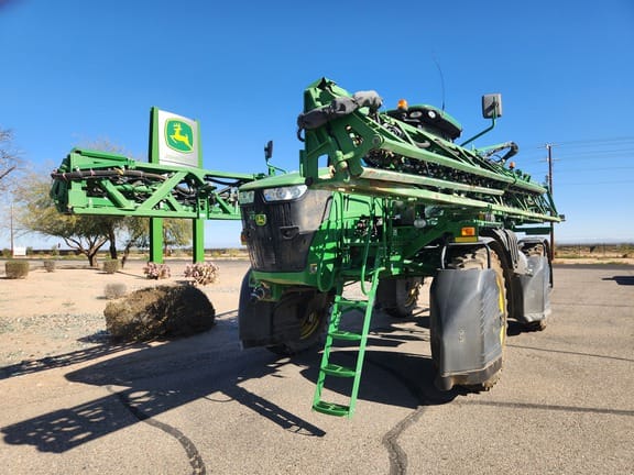 2015 John Deere R4038 Equipment Image0