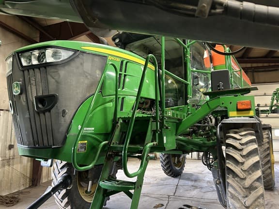 Image of John Deere R4038 equipment image 1