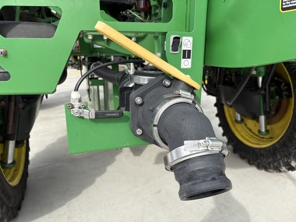 Image of John Deere R4038 equipment image 3