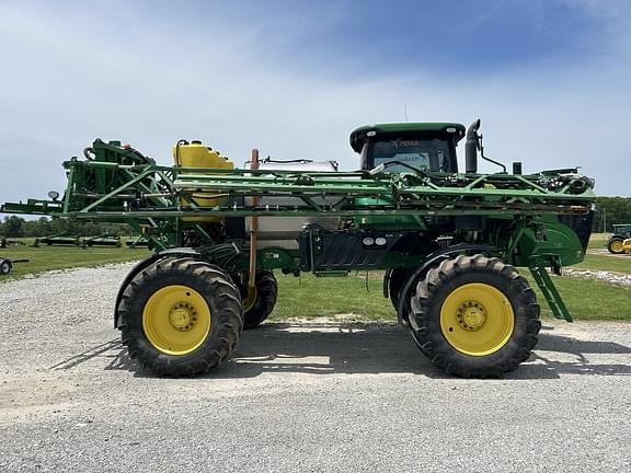 Image of John Deere R4038 equipment image 4