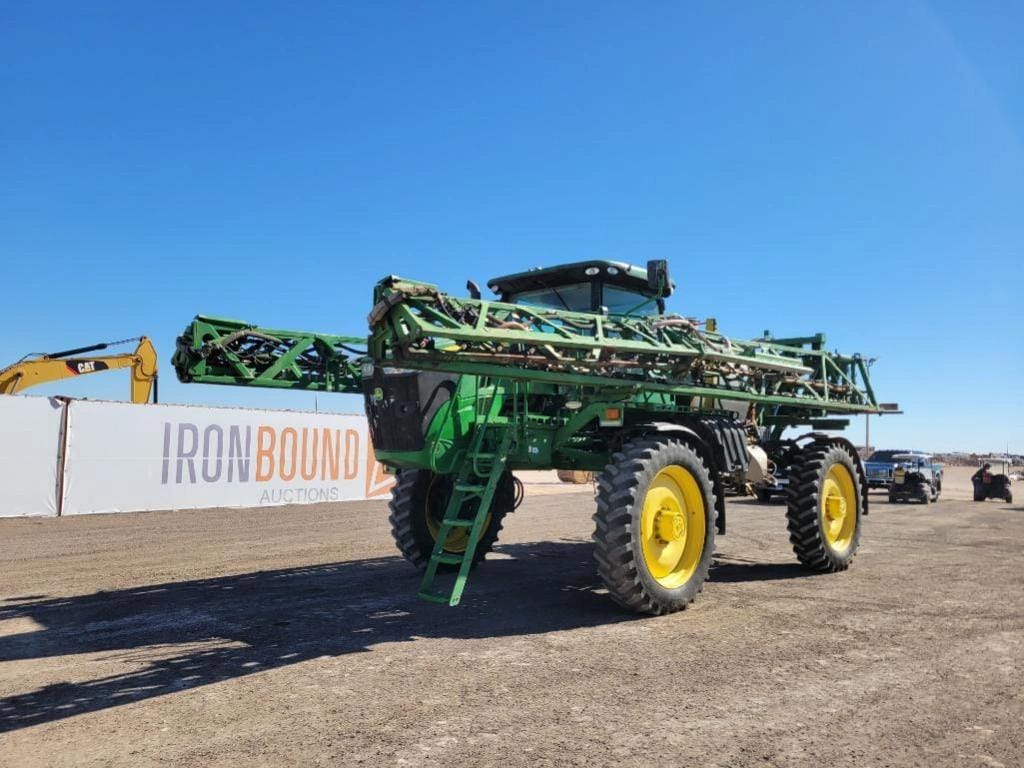2015 John Deere R4038 Equipment Image0