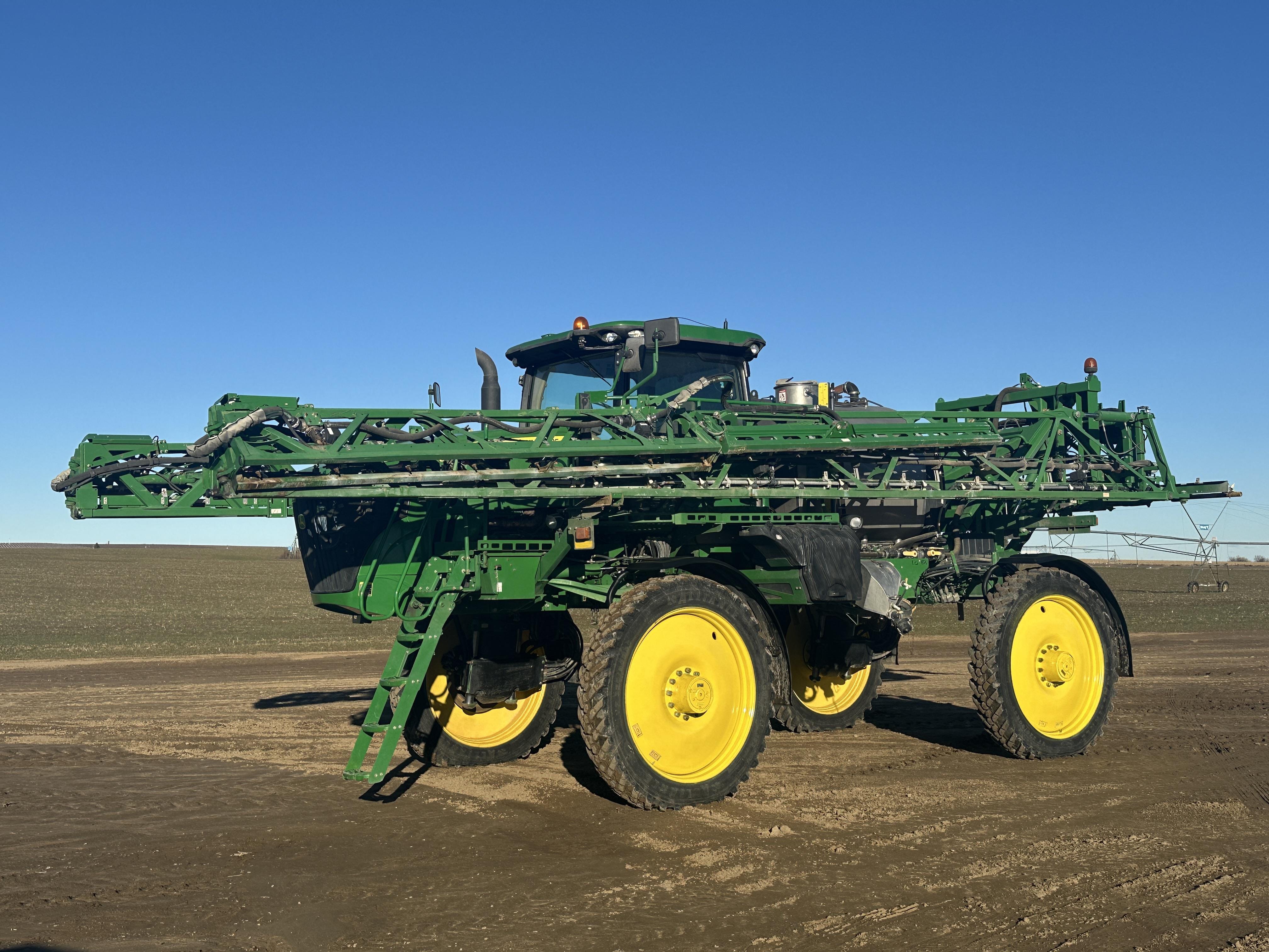 Main image John Deere R4038
