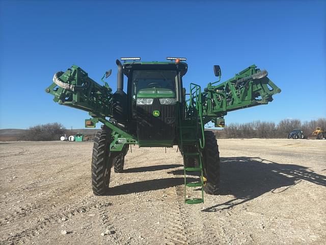 Image of John Deere R4038 equipment image 1