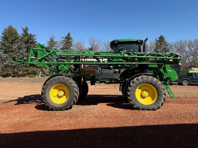 Image of John Deere R4038 equipment image 4