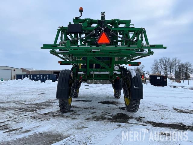 Image of John Deere R4038 equipment image 3