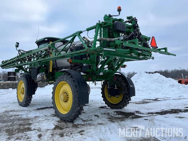 Image of John Deere R4038 equipment image 2
