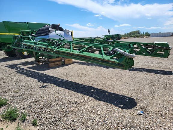 Image of John Deere R4045 equipment image 2