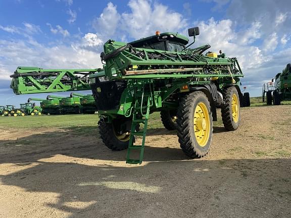 Image of John Deere R4045 equipment image 4