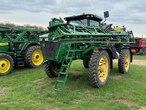 Image of John Deere R4045 equipment image 1