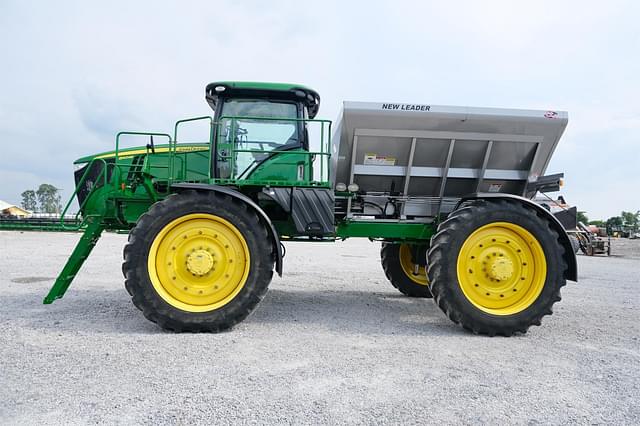 Image of John Deere R4045 equipment image 2