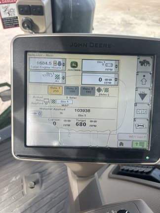Image of John Deere R4045 equipment image 3