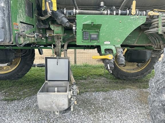 Image of John Deere R4045 equipment image 4