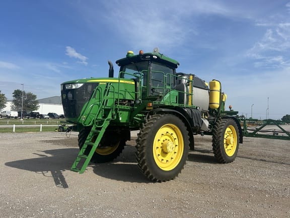 Main image John Deere R4045