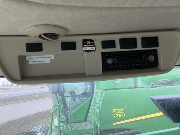 Image of John Deere R4045 equipment image 2