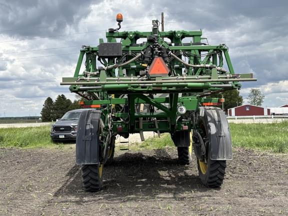 Image of John Deere R4045 equipment image 3
