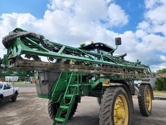 Main image John Deere R4045