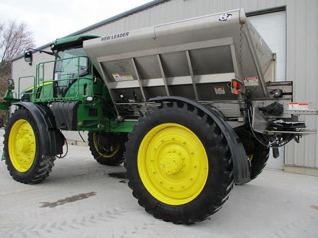 Image of John Deere R4045 equipment image 4