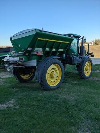 Image of John Deere R4045 equipment image 4