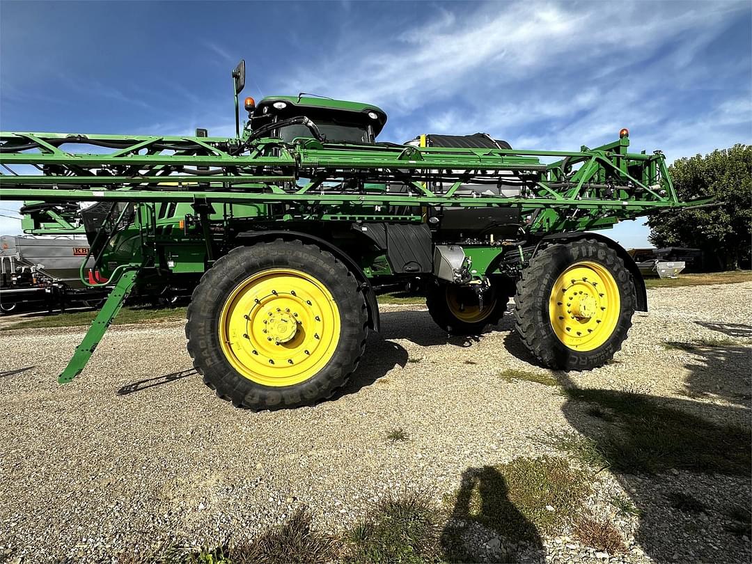 Image of John Deere R4045 Primary image