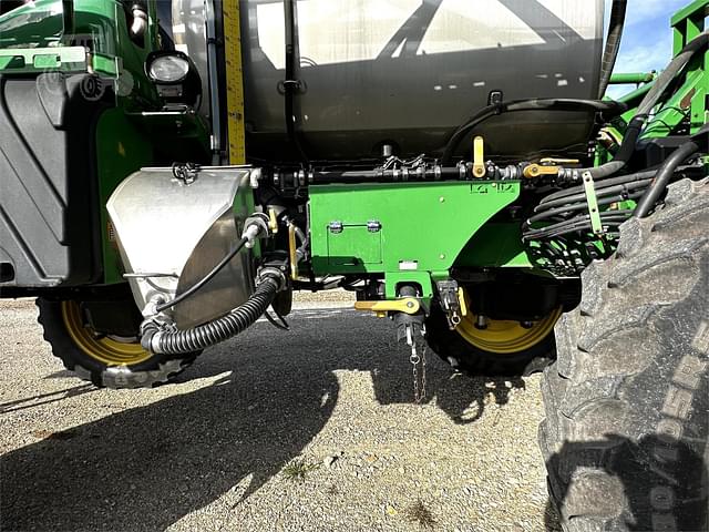 Image of John Deere R4045 equipment image 2