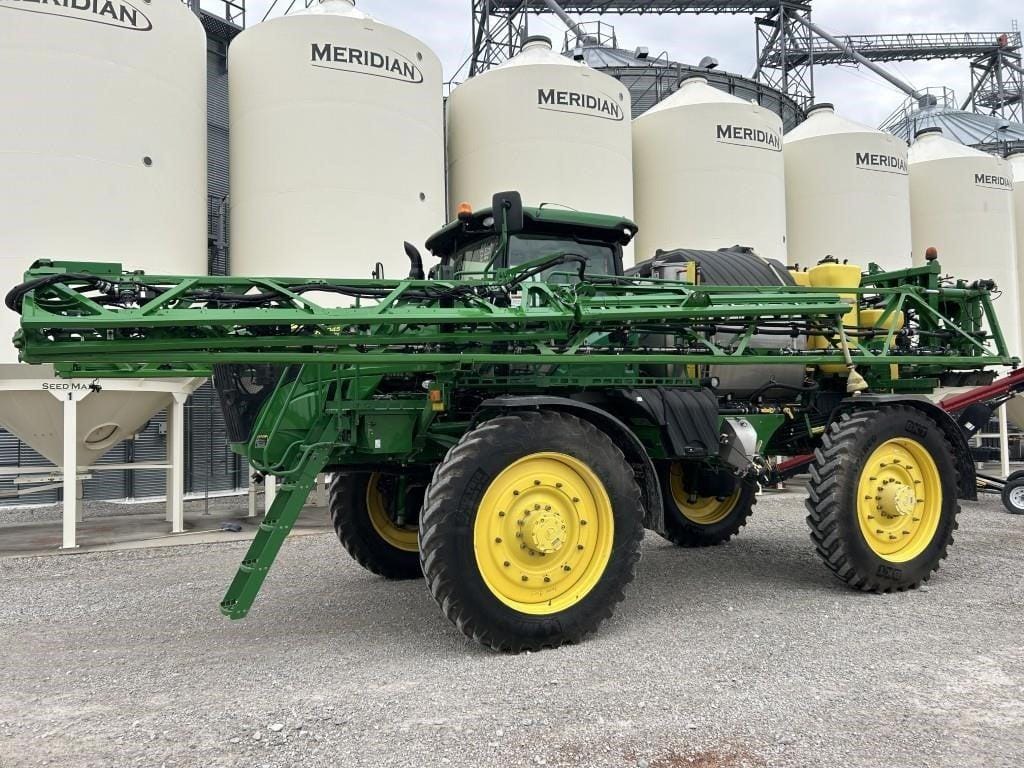 2015 John Deere R4045 Equipment Image0