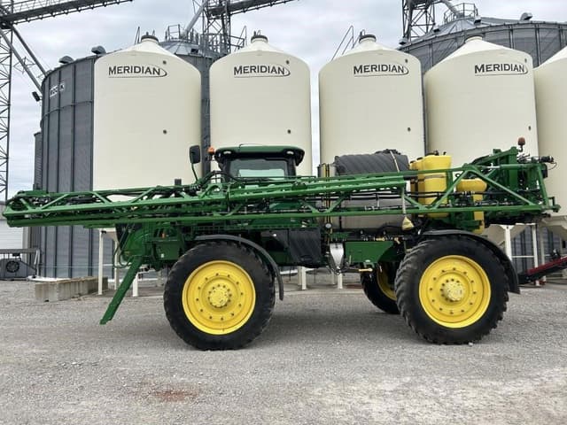 Image of John Deere R4045 equipment image 2