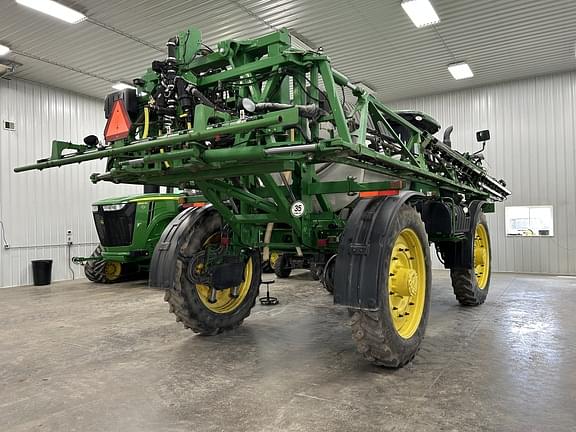 Image of John Deere R4045 equipment image 3