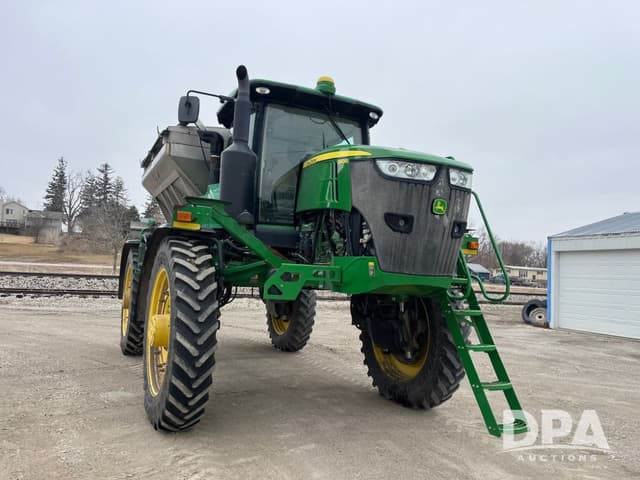 Image of John Deere R4045 equipment image 3