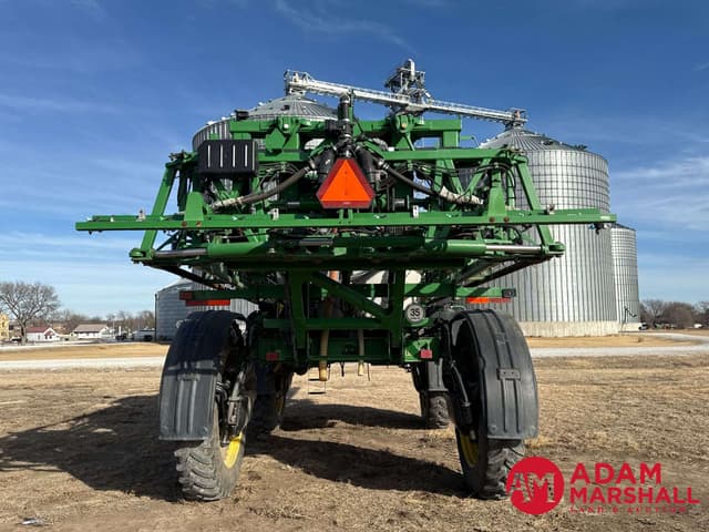 Image of John Deere R4045 equipment image 4