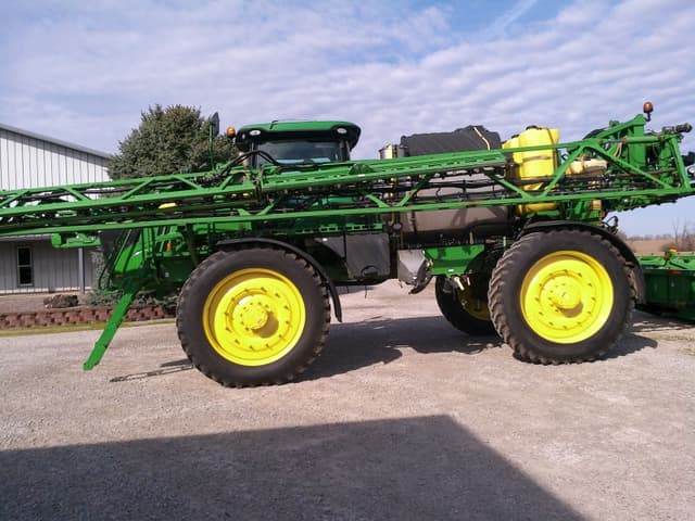 Image of John Deere R4045 equipment image 2