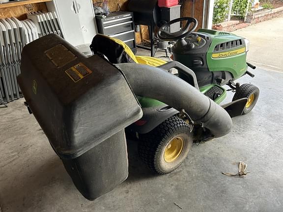 Image of John Deere S240 equipment image 2
