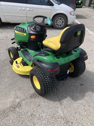 Image of John Deere S240 equipment image 1