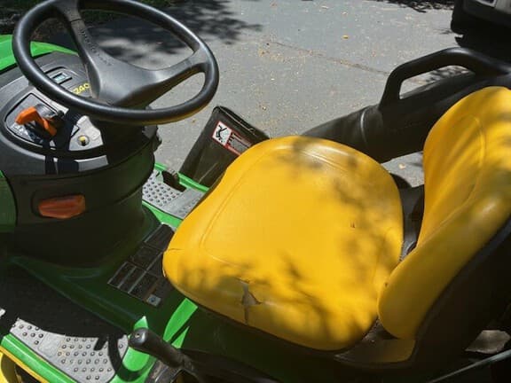 Image of John Deere S240 equipment image 3