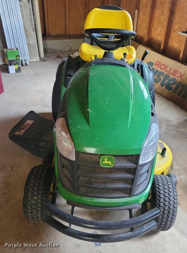 Image of John Deere S240 equipment image 1