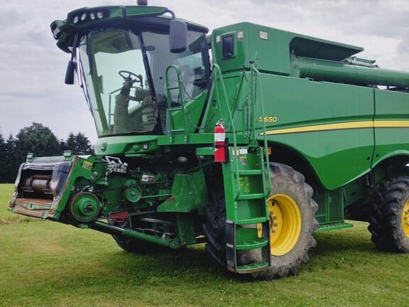2015 John Deere S650 Equipment Image0