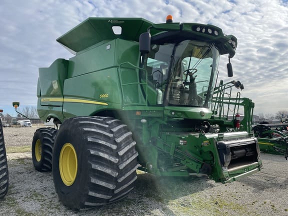 2015 John Deere S660 Equipment Image0