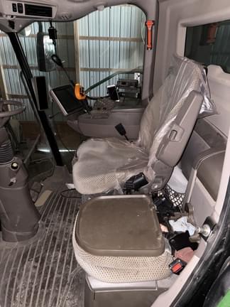 Image of John Deere S660 equipment image 3