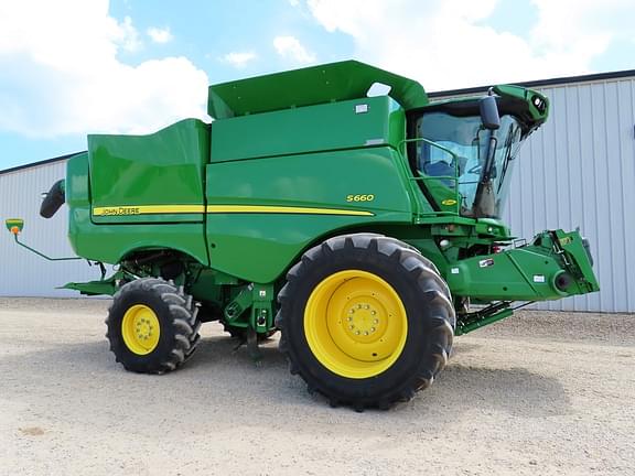 Image of John Deere S660 Primary image