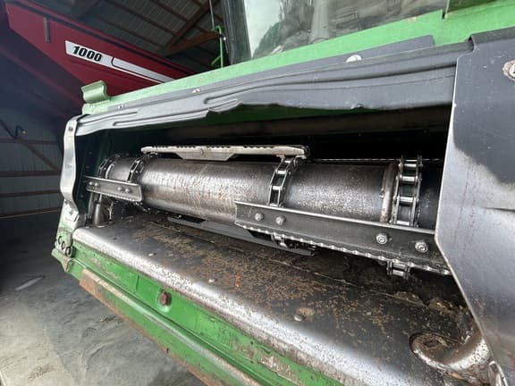 Image of John Deere S660 equipment image 3