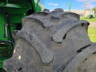 Main image John Deere S660 15